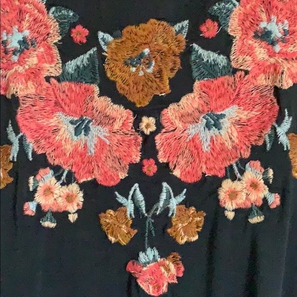 Soft and sexy American Eagle tank - Picture 2 of 3